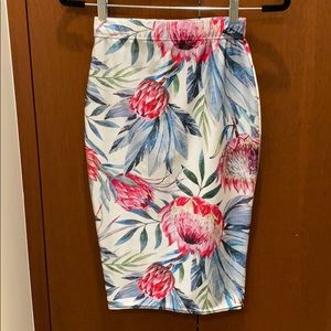 Floral print skirt